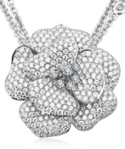 Exclusive | Cudowny brylantowy naszyjnik w kształcie róży