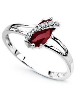 pierścionek z białego złota z rubinem i diamentami