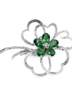 Exclusive | broszka z białego złota 750 ze szmaragdami i diamentami