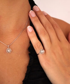 Alternatywny widok Wisiorek w kształcie kwiatka z białego złota z diamentem