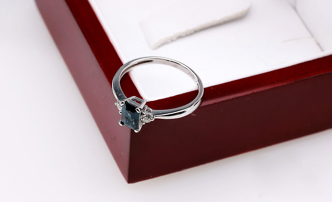pierścionek z białego złota z szafirem i brylantami – Bild 8