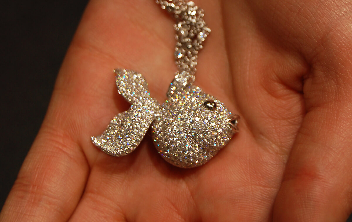 Exclusive | złota rybka z brylantami w 18-karatowym białym złocie - obrazek 6