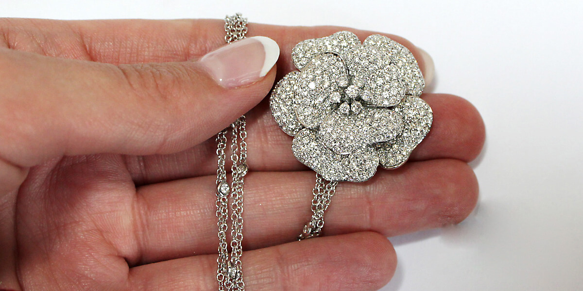 Exclusive | Cudowny brylantowy naszyjnik w kształcie róży - Image 9