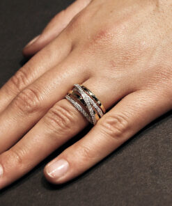 Alternative view of Exclusive | dostojny pierścionek z żółtego i białego złota z brylantami w 18-karatowym złocie