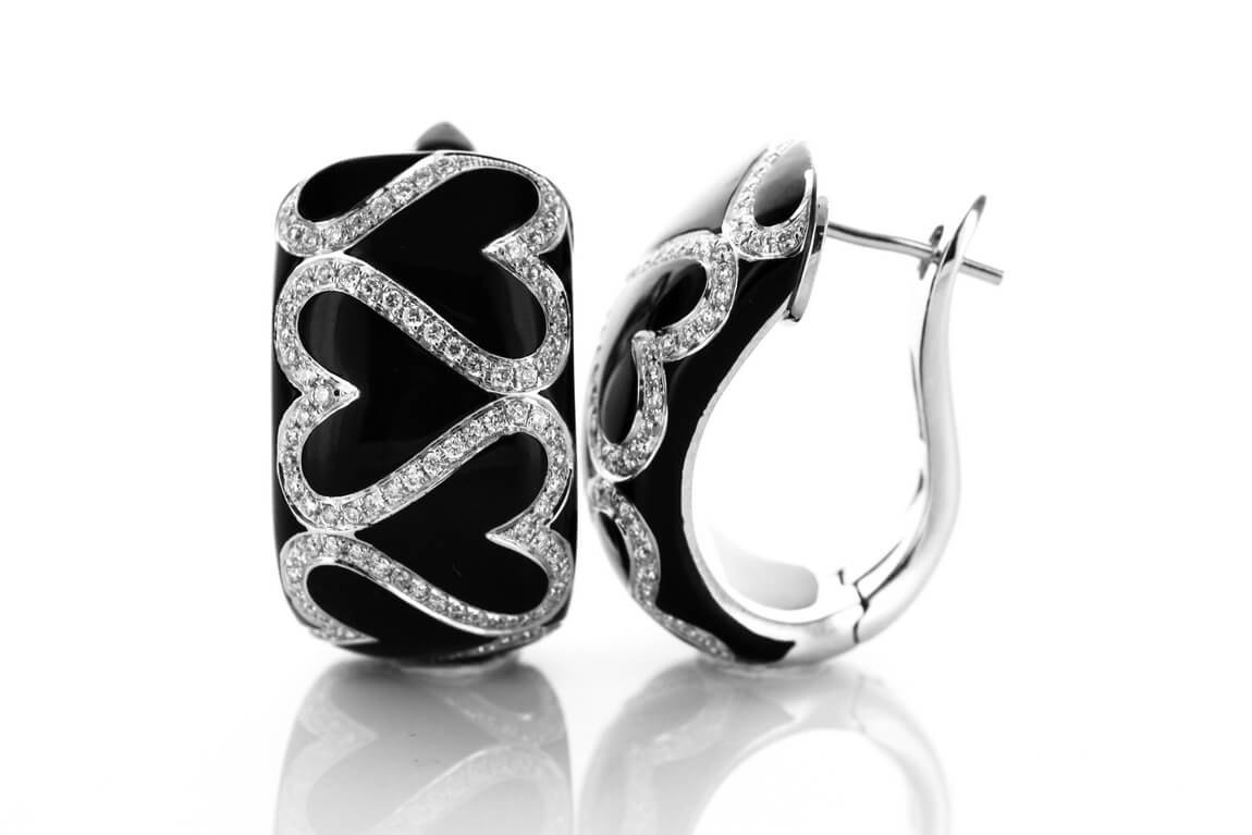 Exclusive | czarne kolczyki brylantowe z laką na klips - obrazek 4