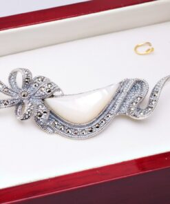 Alternatywny widok Broszka srebrna z masą perłową i markazytami