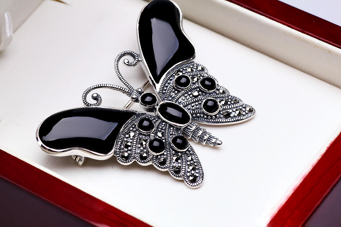 Broszka srebrna motyl z onyksami i markazytami – Bild 4