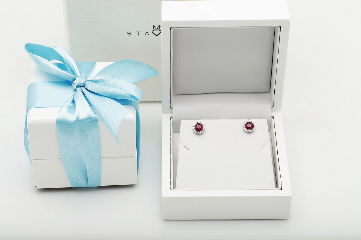 Kolczyki z rubinami i diamentami - KBD3830R - obrazek 2