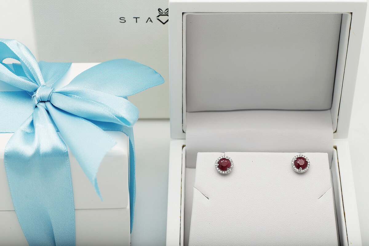 Kolczyki z rubinami i diamentami - KBD3830R - obrazek 4