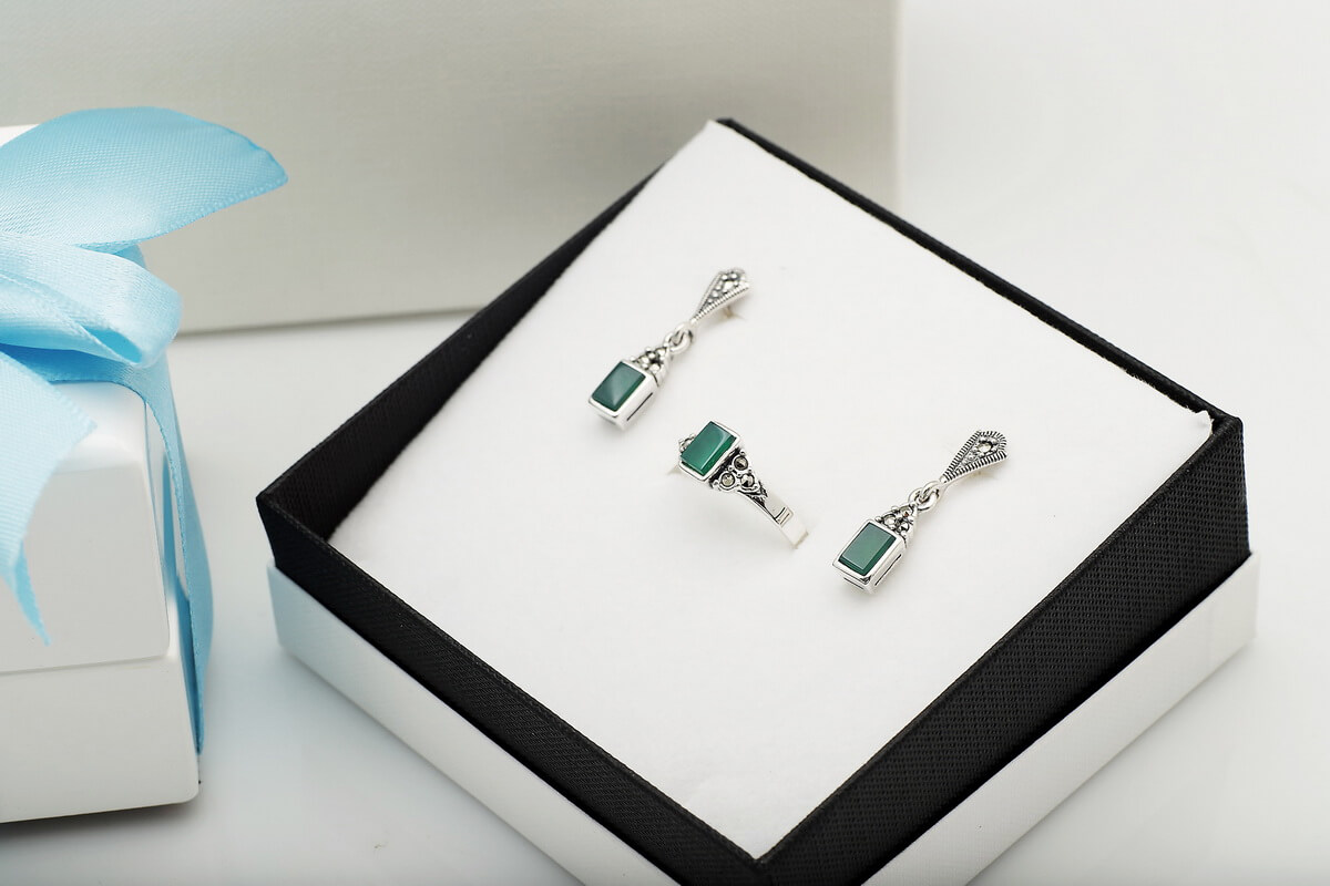 Srebrny pierścionek z zielonym agatem i markazytami PDM5942 – Bild 3