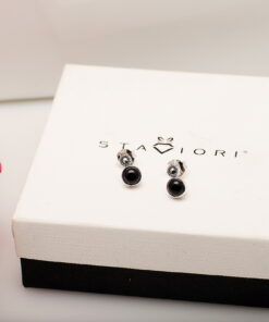 Alternative view of Srebrne kolczyki z onyksem i markazytami - KDM6140O