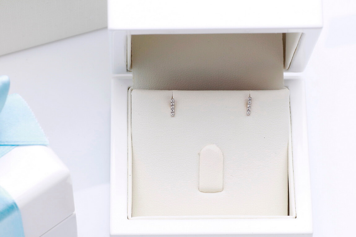 Staviori must have | przepiękne kolczyki diamentowe proste podłużne, różowe złoto 585 - Obrázek 5