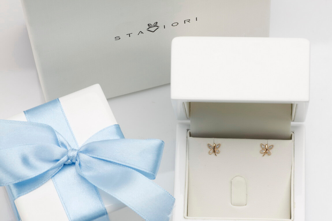 Kolczyki motylki z diamentami w żółtym złocie - obrazek 2