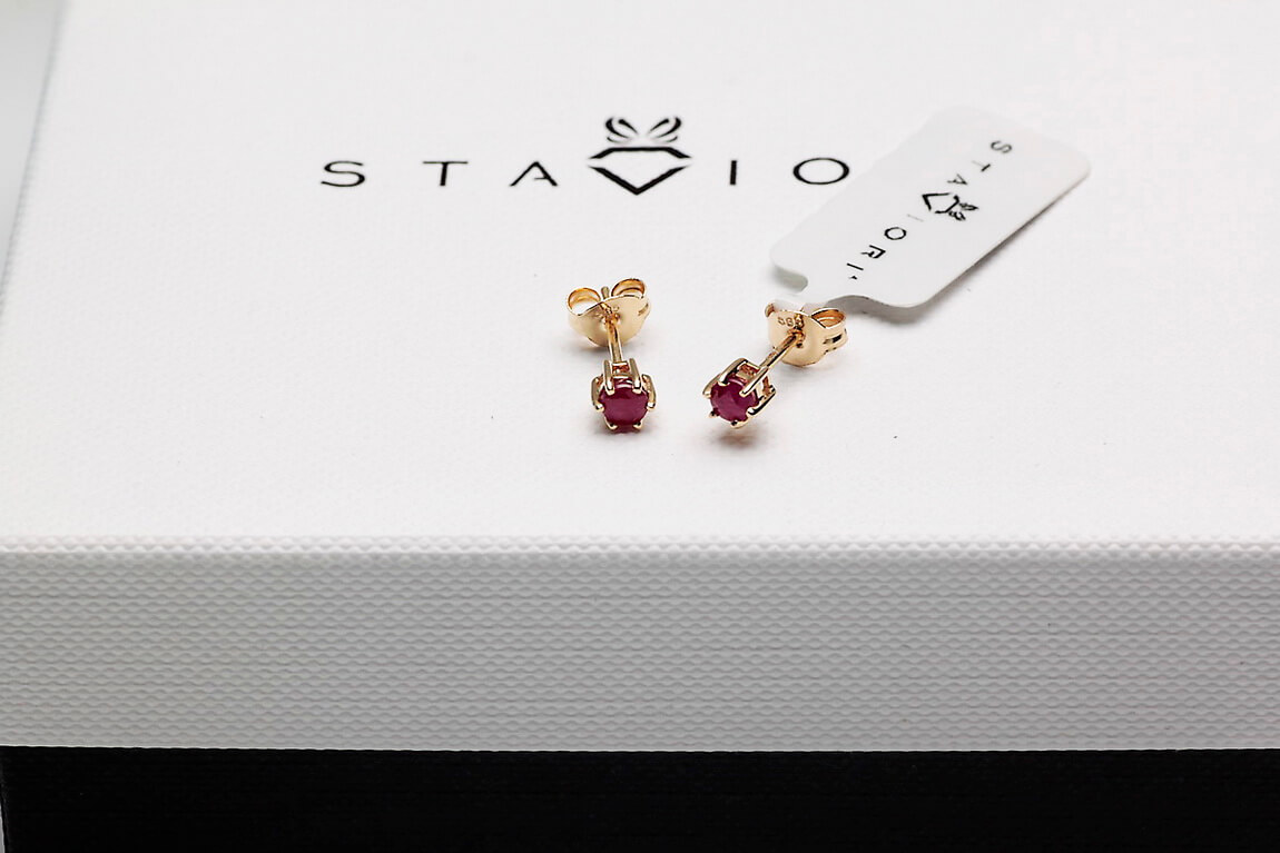 Złote kolczyki z rubinami z żółtego złota – Bild 5