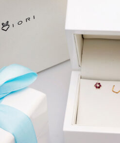 Alternativní pohled na Kolczyki kwiatki żółte złoto z rubinami i diamentami