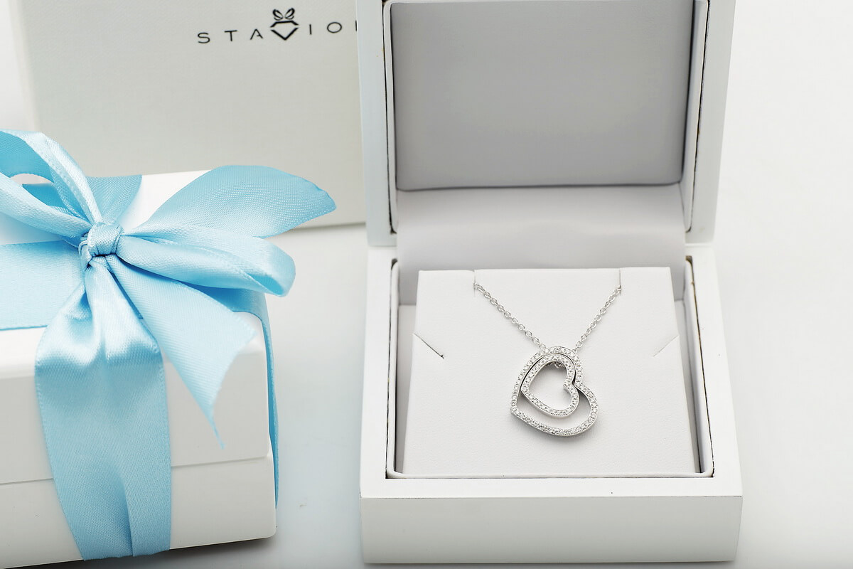 Exclusive | naszyjnik białe złoto 750 z dwa serca z brylantami - Image 2