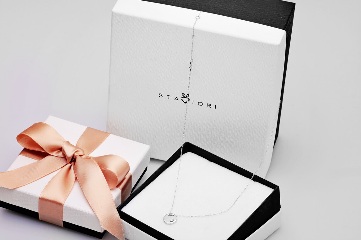 Naszyjnik z brylantem w białym złocie - obrazek 6