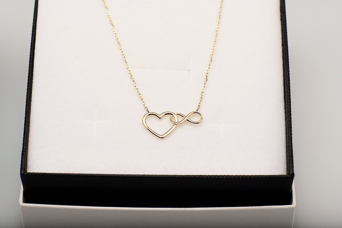 Złoty naszyjnik 333 serce i nieskończoność - obrazek 7