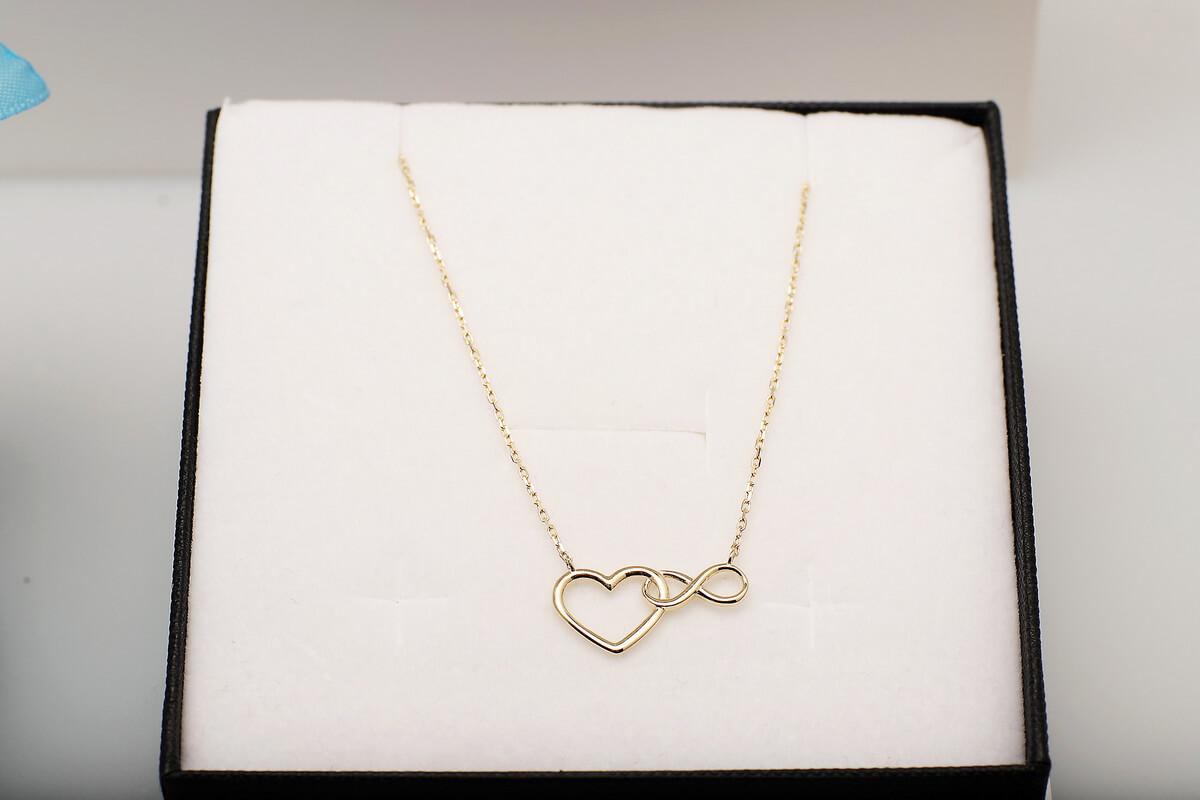 Złoty naszyjnik 333 serce i nieskończoność - obrazek 8
