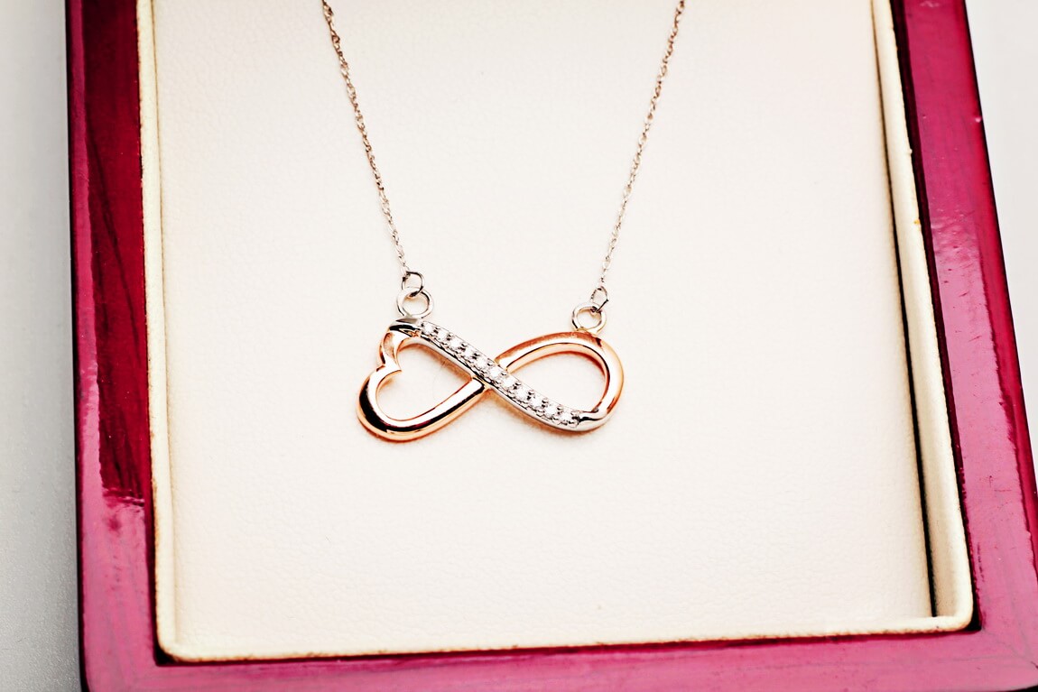 Naszyjnik z brylantami serce nieskończoność różowe złoto - Obrázek 3
