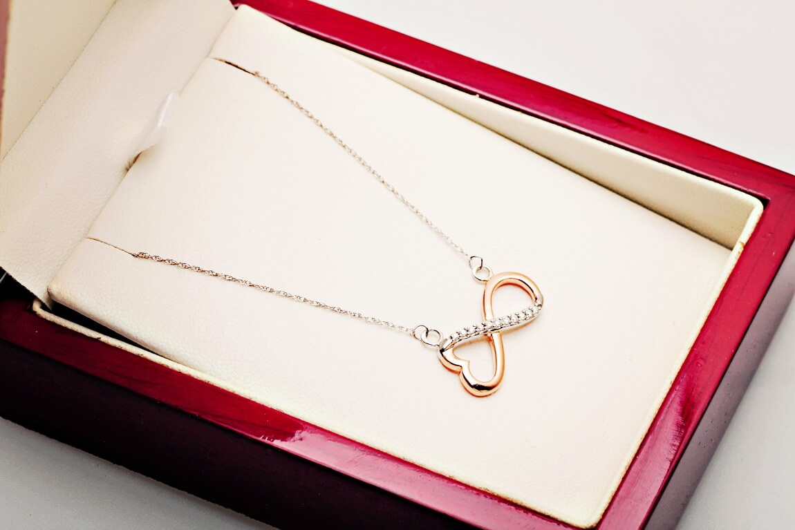 Naszyjnik z brylantami serce nieskończoność różowe złoto - Obrázek 4