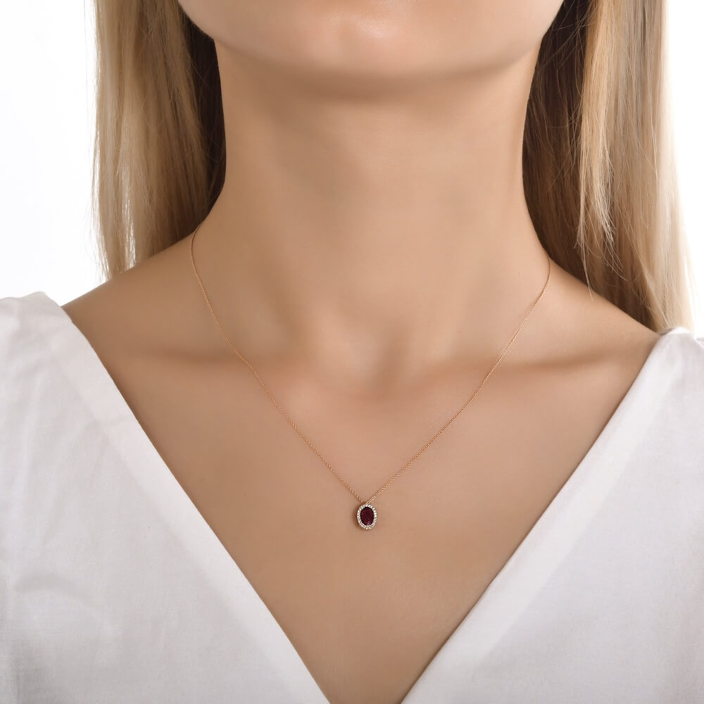 Exclusive | naszyjnik z rubinem i brylantami w żółtym 18K złocie – Bild 3