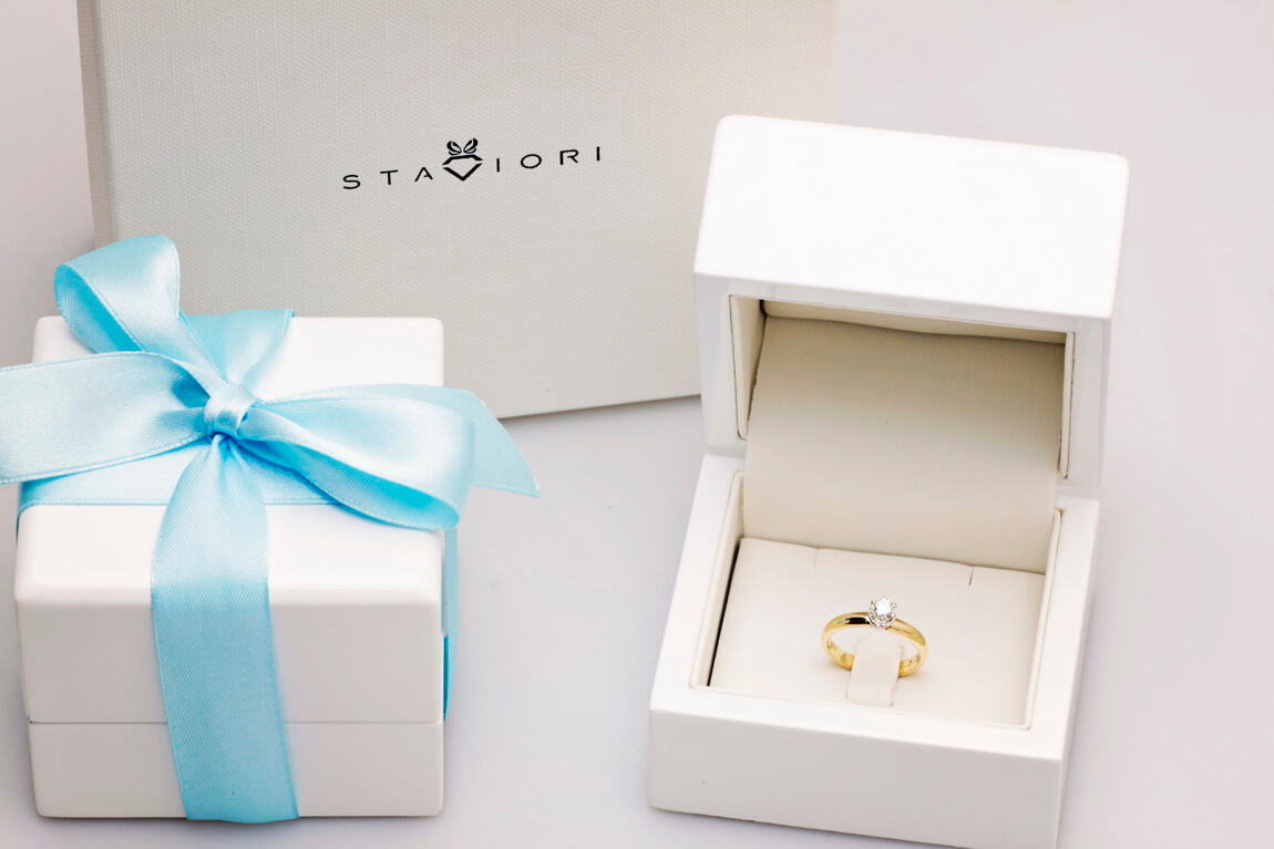 Exclusive | piękny zaręczynowy z brylantem 0,25ct G/Si1 w 6 łapkach i 18-karatowym złocie - obrazek 3