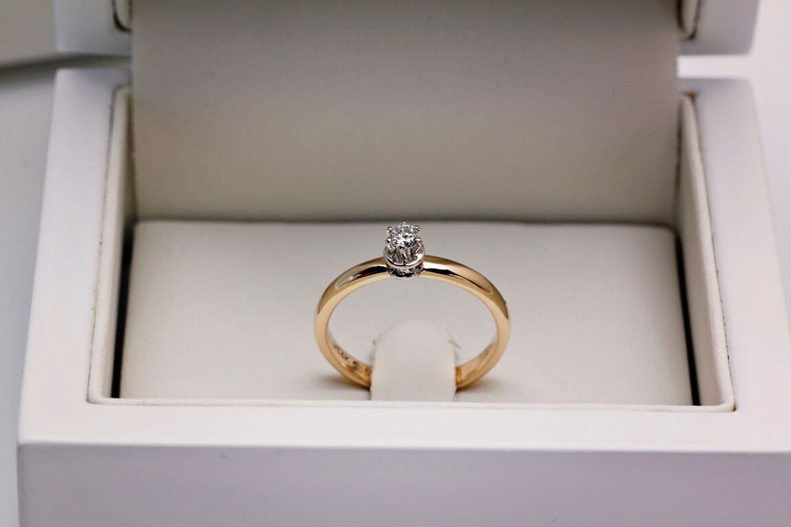 Staviori® Must Have | przepiękny klasyczny zaręczynowy pierścionek z brylantem 0,10ct G/Si - Obrázek 3