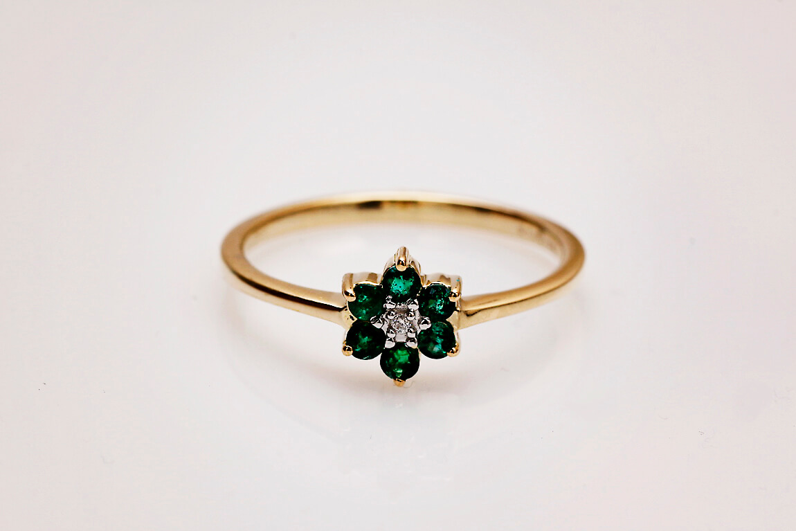 pierścionek kwiatek ze szmaragdami i diamentem – Bild 2