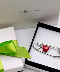 Alternatywny widok Srebrna broszka w kształcie agrafki z markazytami i koralem