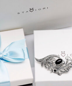 Alternatywny widok srebrna broszka pióro z onyksem i markazytami