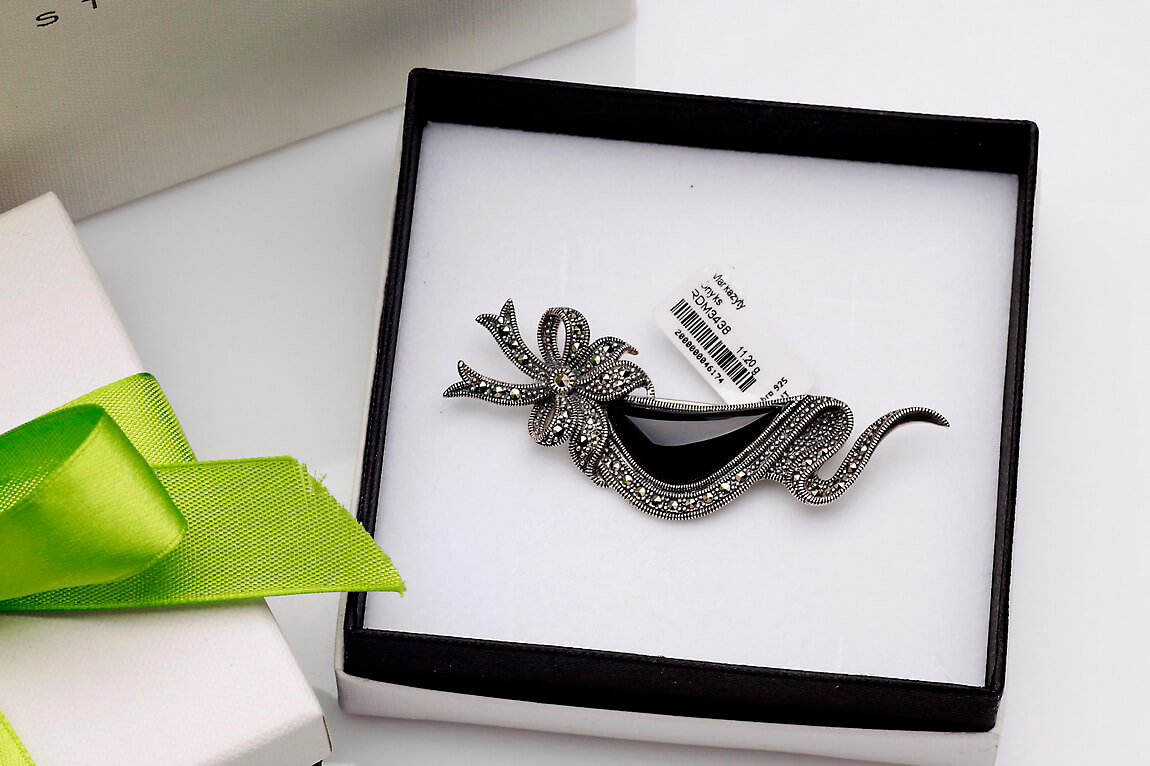 Broszka srebrna z onykiem i markazytami – Bild 3