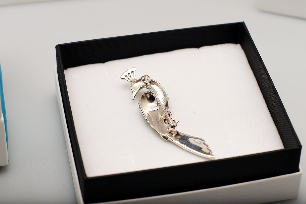 kolorowa broszka srebrna - PAW - z markazytami i emalią - obrazek 7