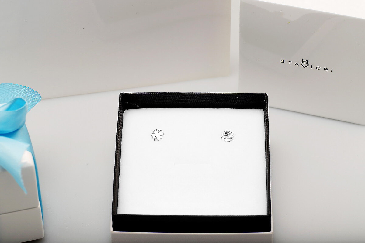 Srebrne kolczyki w kształcie koniczynki - Obrázek 2