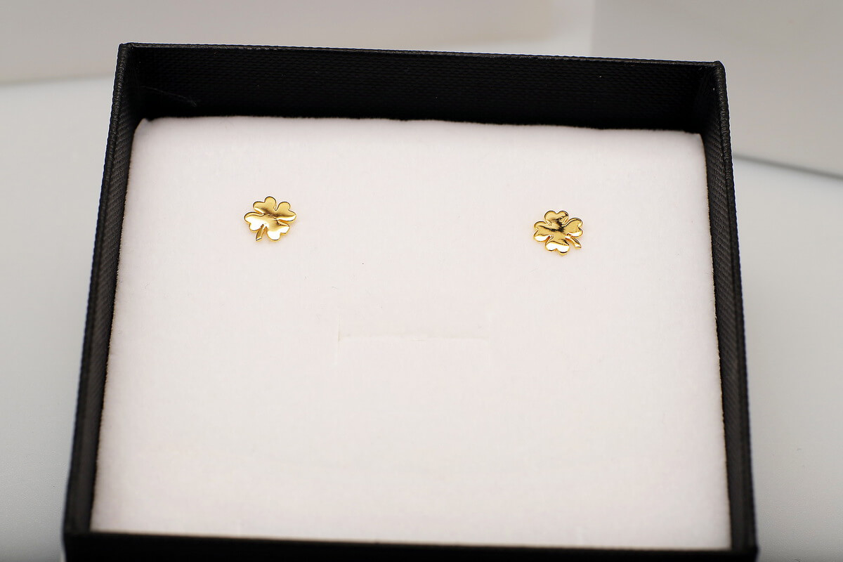 Srebrne pozłacane kolczyki w kształcie koniczynki – Bild 3