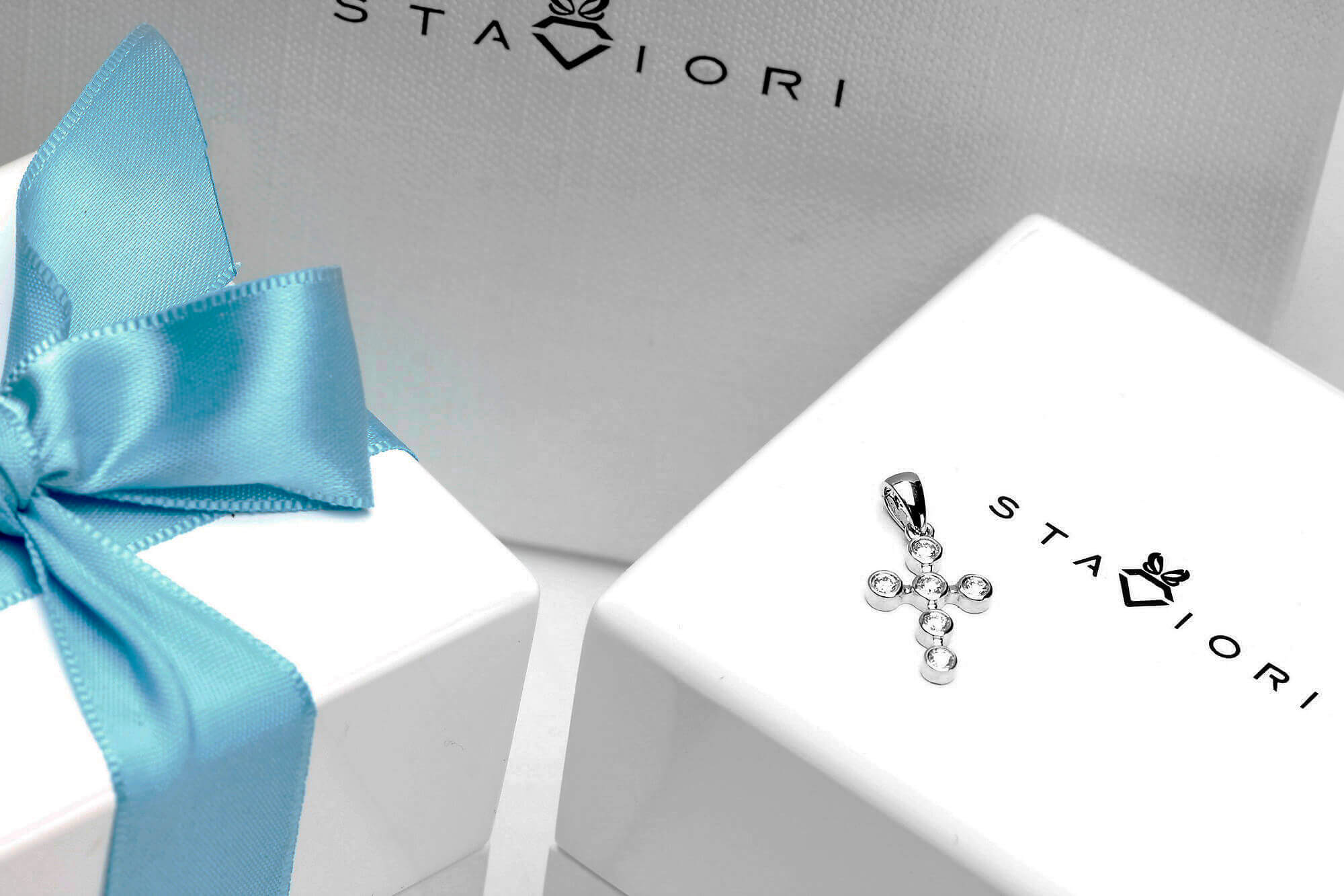 Exclusive | Krzyżyk z brylantami w białym złocie 750 - Obrázek 7