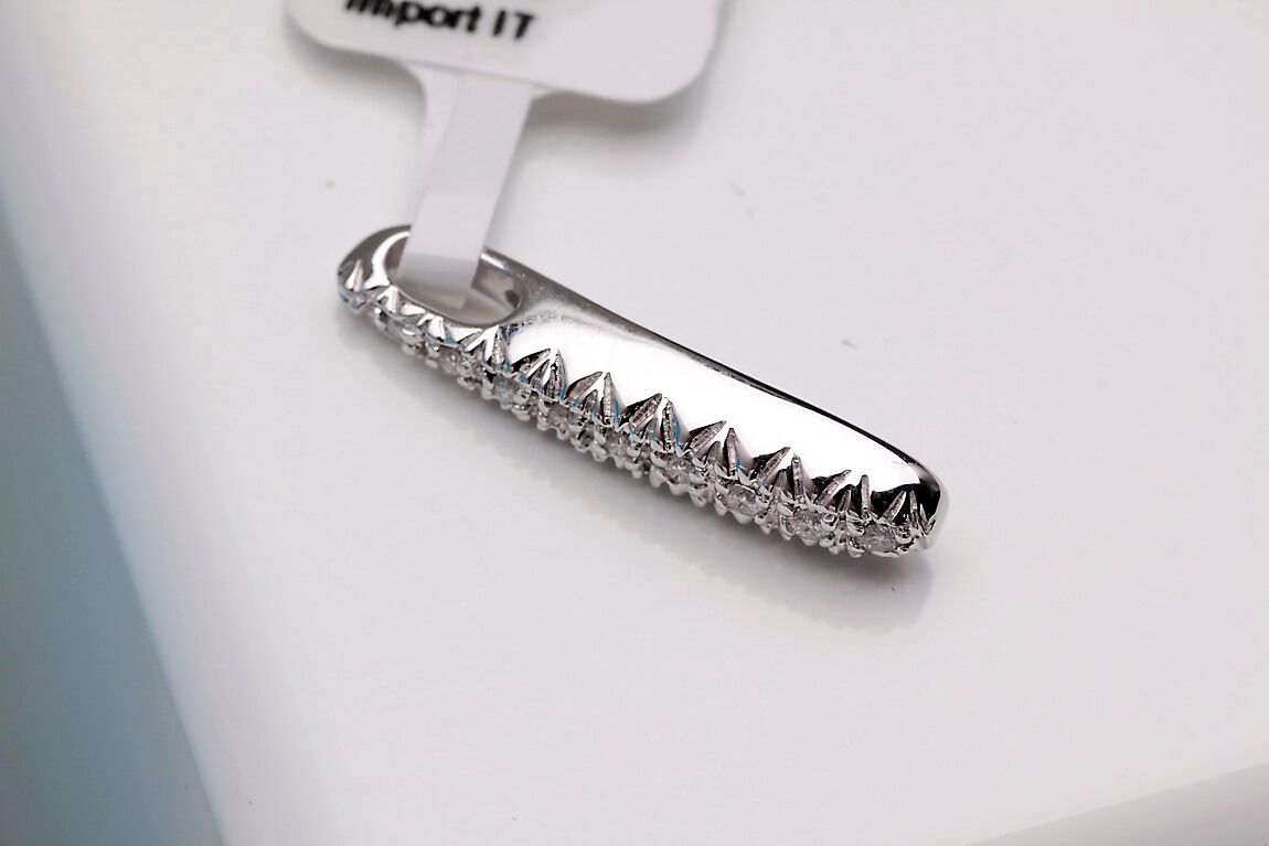 wisiorek z diamentami białe złoto 0,585 - obrazek 6