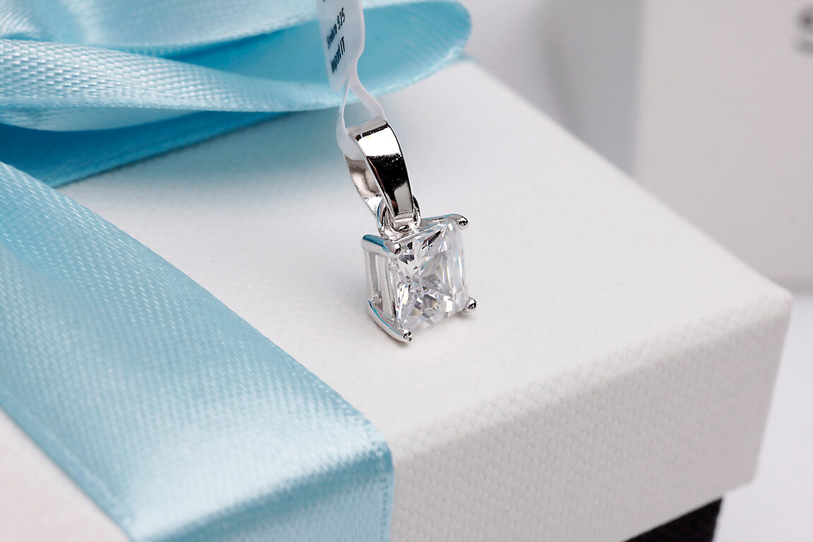 Srebrny wisiorek kwadratowy z cyrkonią WDC2940 - Obrázek 4