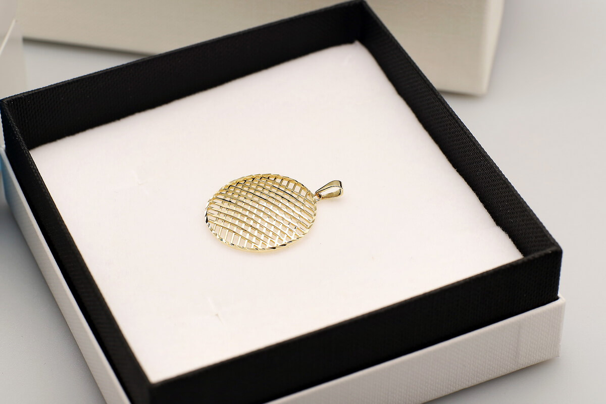 Złoty wisiorek okrągły ażurowy 585 - obrazek 4