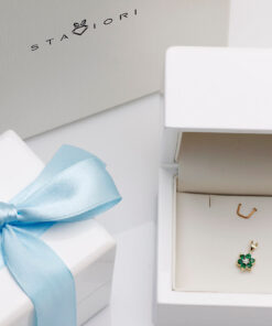 Alternatywny widok Złoty wisiorek kwiatek - szmaragdy i brylant