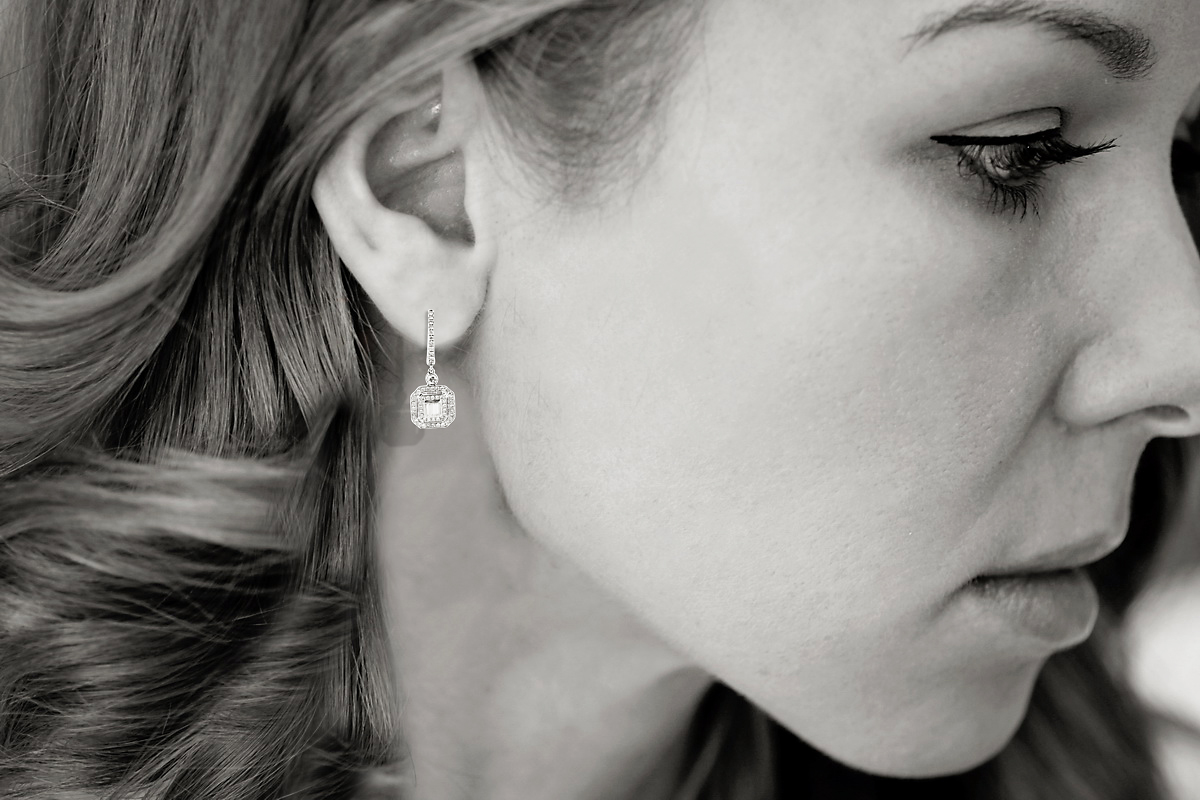 Exclusive | Kolczyki wiszące z białego złota z diamentami bagietkowymi – Bild 2