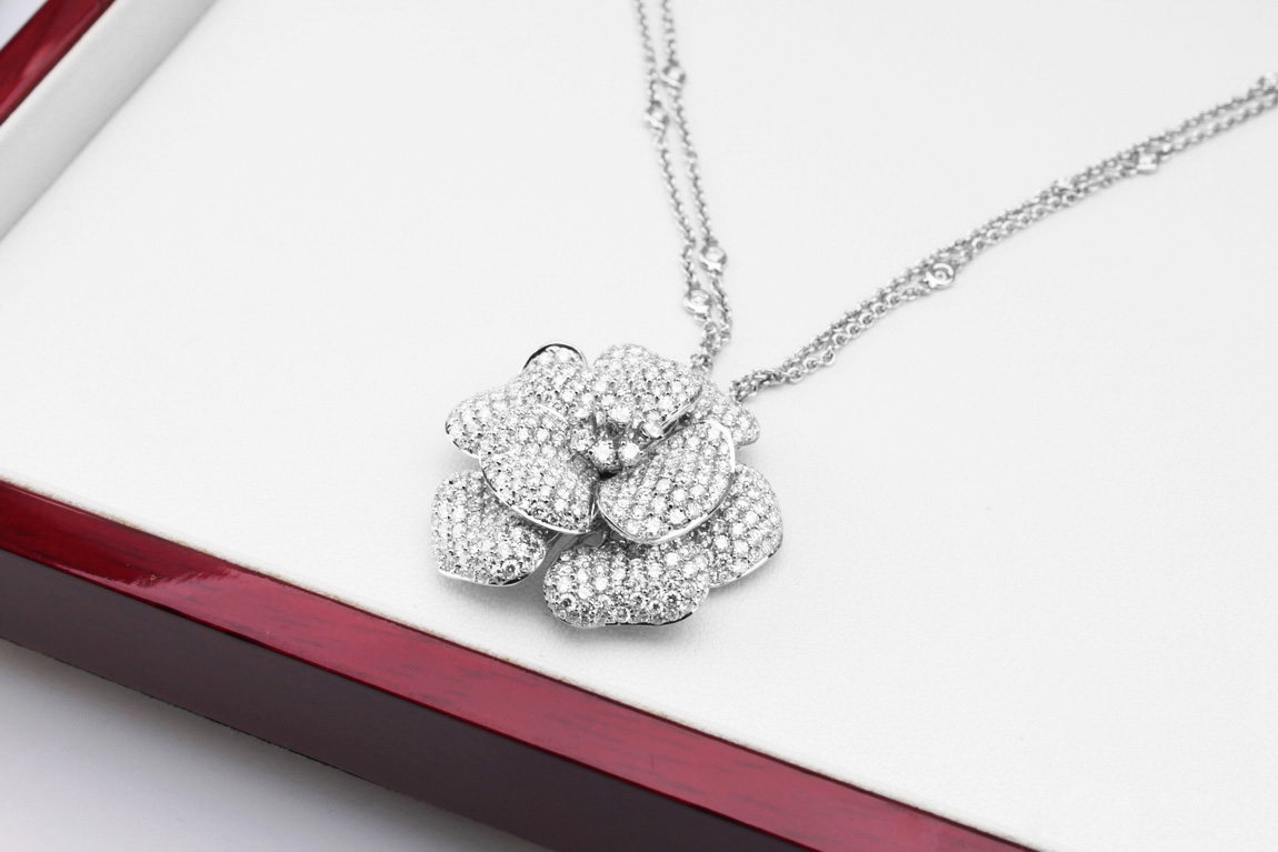 Exclusive | Cudowny brylantowy naszyjnik w kształcie róży - Image 10