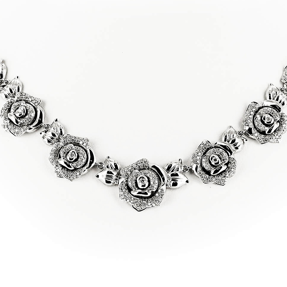 Exclusive | dostojny naszyjnik z róż i brylantów