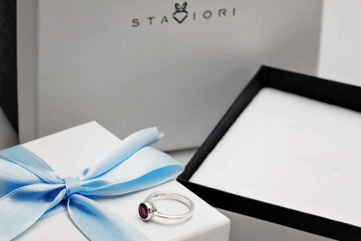 pierścionek srebrny z naturalnym rubinem - Obrázek 5