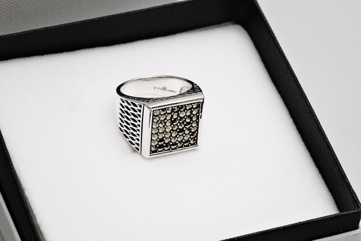 srebrny męski sygnet z markazytami - obrazek 10
