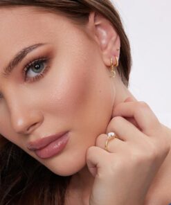 Alternativní pohled na Srebrne pozłacane kolczyki asymetryczne - księżyc i gwiazdka