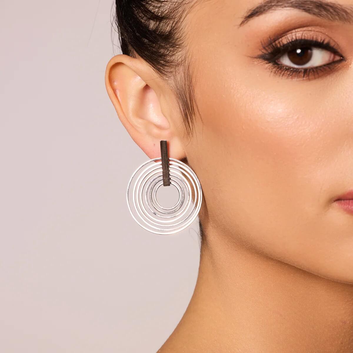 Srebrne nowoczesne kolczyki - KDK6434 - Image 3