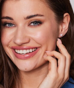 Alternatywny widok kolczyki srebrne pozłacane z cyrkonią i emalią