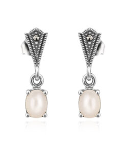 Srebrne kolczyki wiszące z masą perłową i markazytami - KDM3434