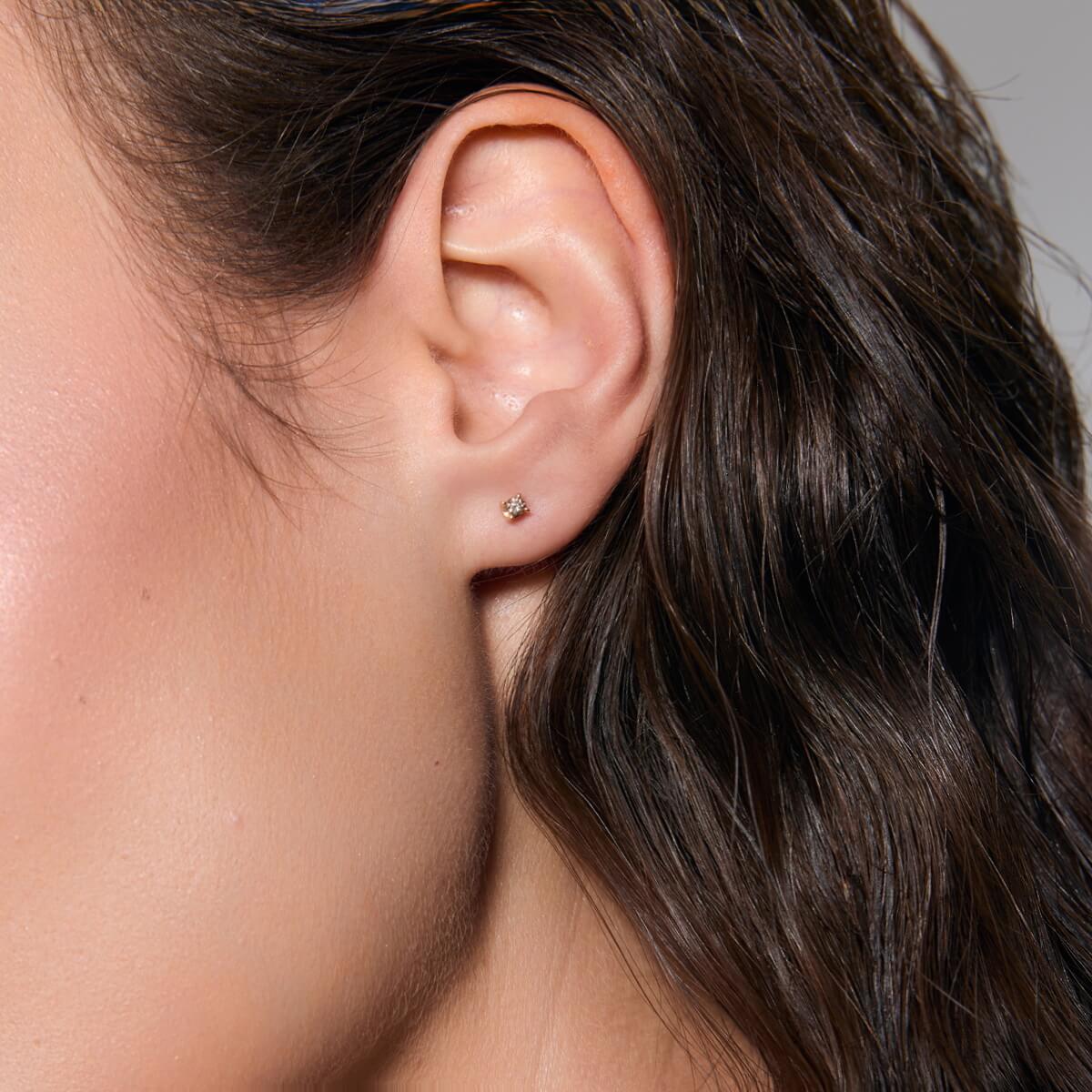 Cudne małe złote kolczyki z diamentami 0,10ct - obrazek 7